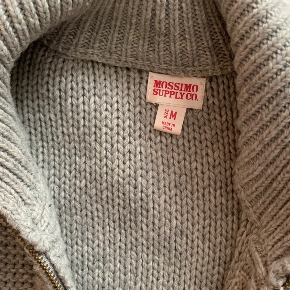 Grey Mossimo knit sweater - Picture 2 of 3